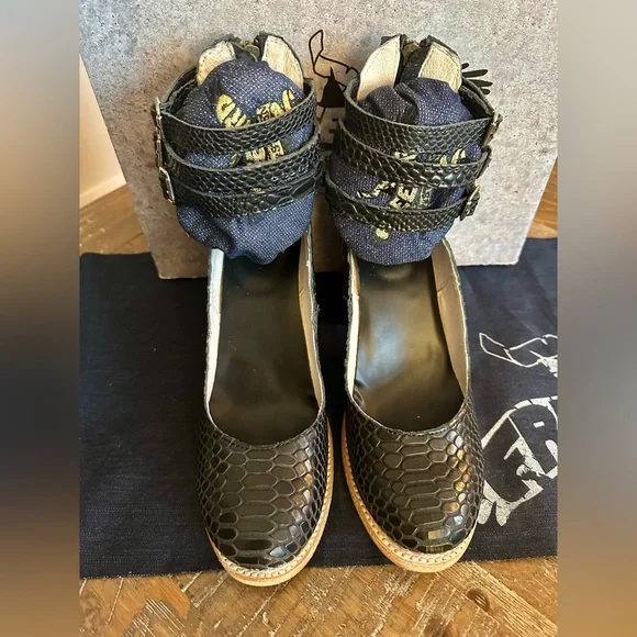 NEW Freebird Black Snake Randi Women Shoes, Size 10 - Picture 7 of 9